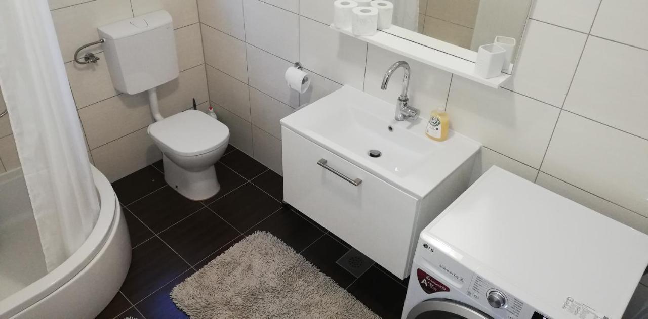 Apartman Emily, 6 Plus 2 Guests, Newly Refurbished Pula Ngoại thất bức ảnh